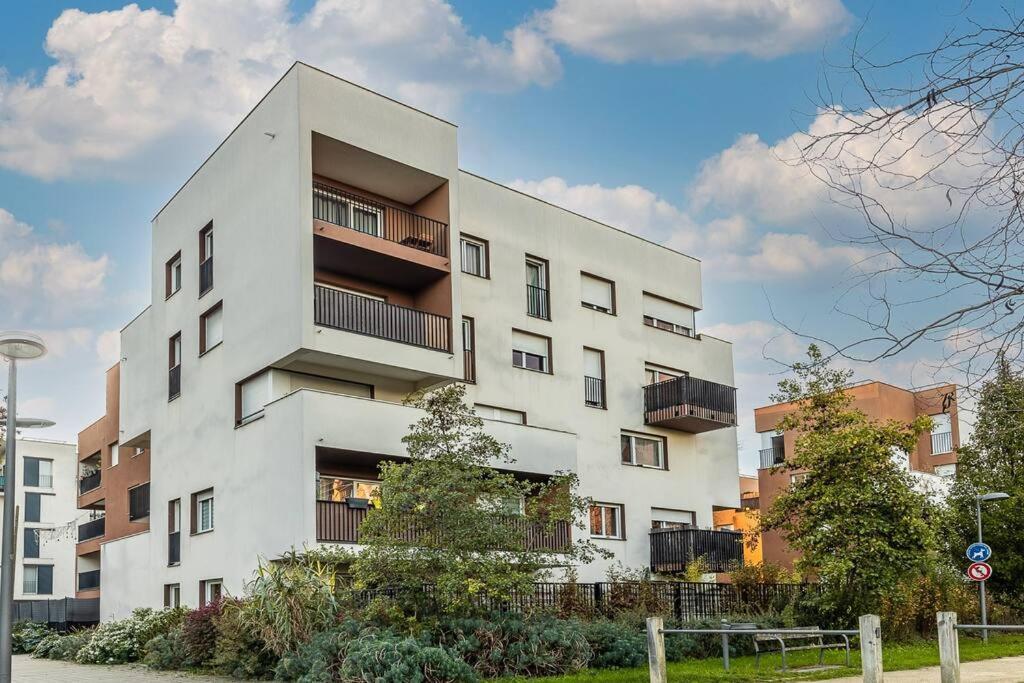 Apartament A Orly - Logement Moderne Pres De L'Aeroport Zewnętrze zdjęcie